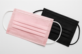 MASCARILLA 3 PLIEGUES ROSADO/NEGRO